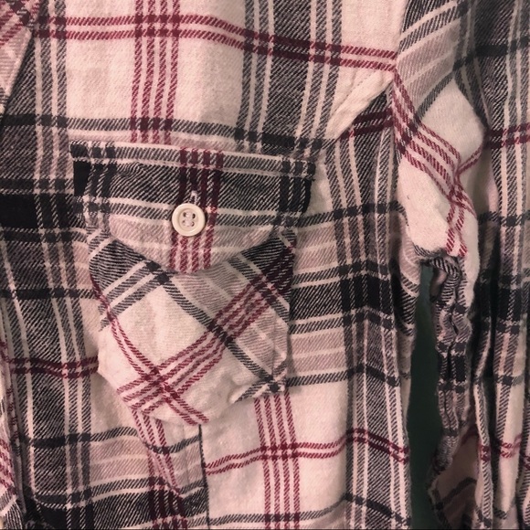 🧚🏽♀️3/$15 a.n.a. Flannel Button Down Shirt - Picture 3 of 4